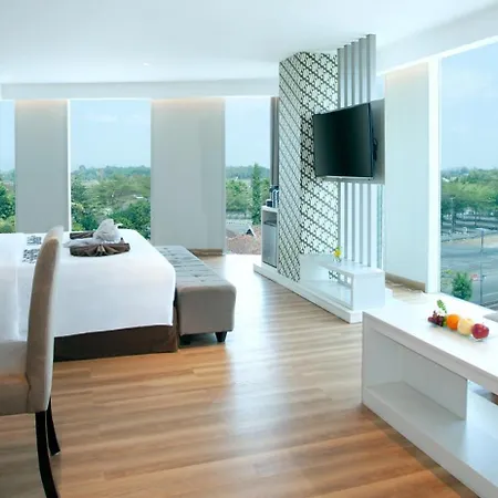 Platinum Adisucipto Hotel & Conference Center Kalasan Exterior photo