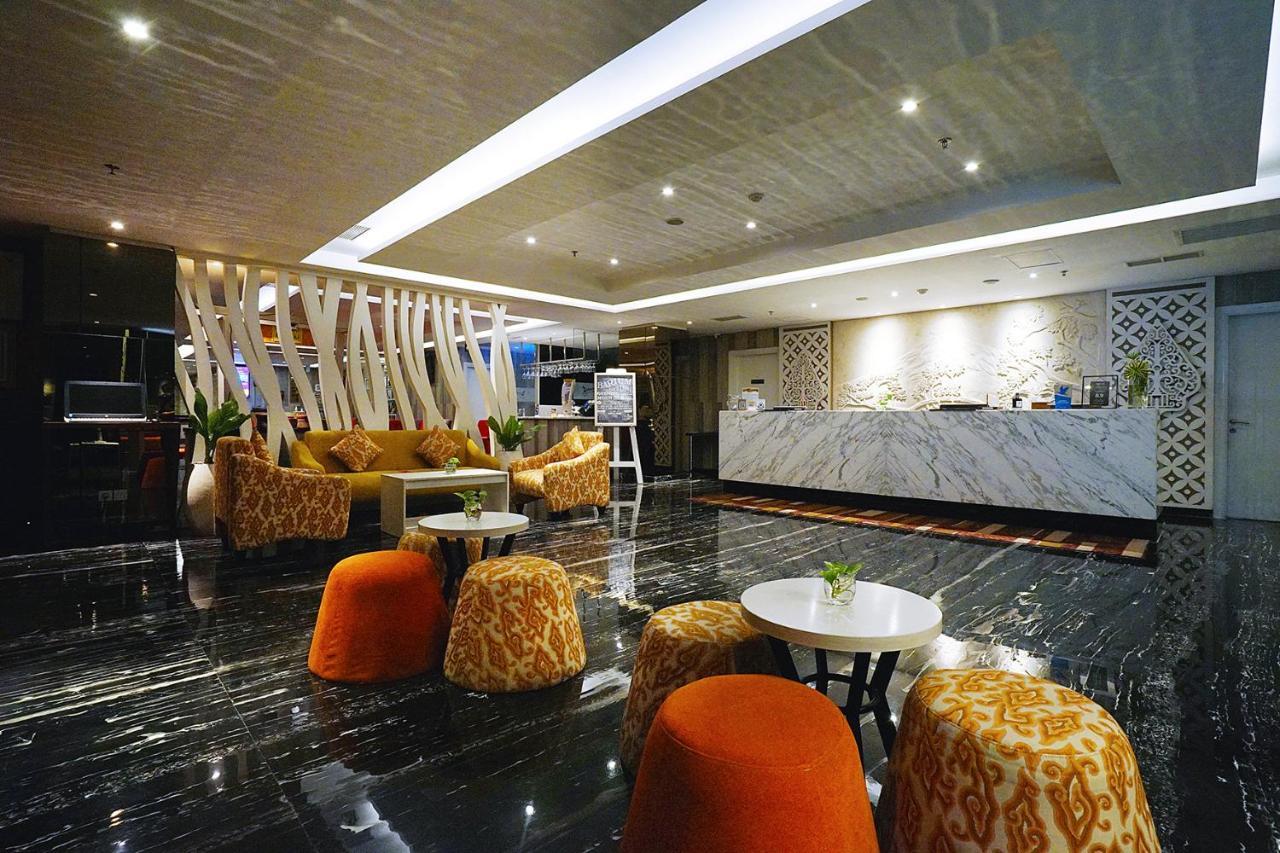 Platinum Adisucipto & Conference Center Hotel Kalasan
