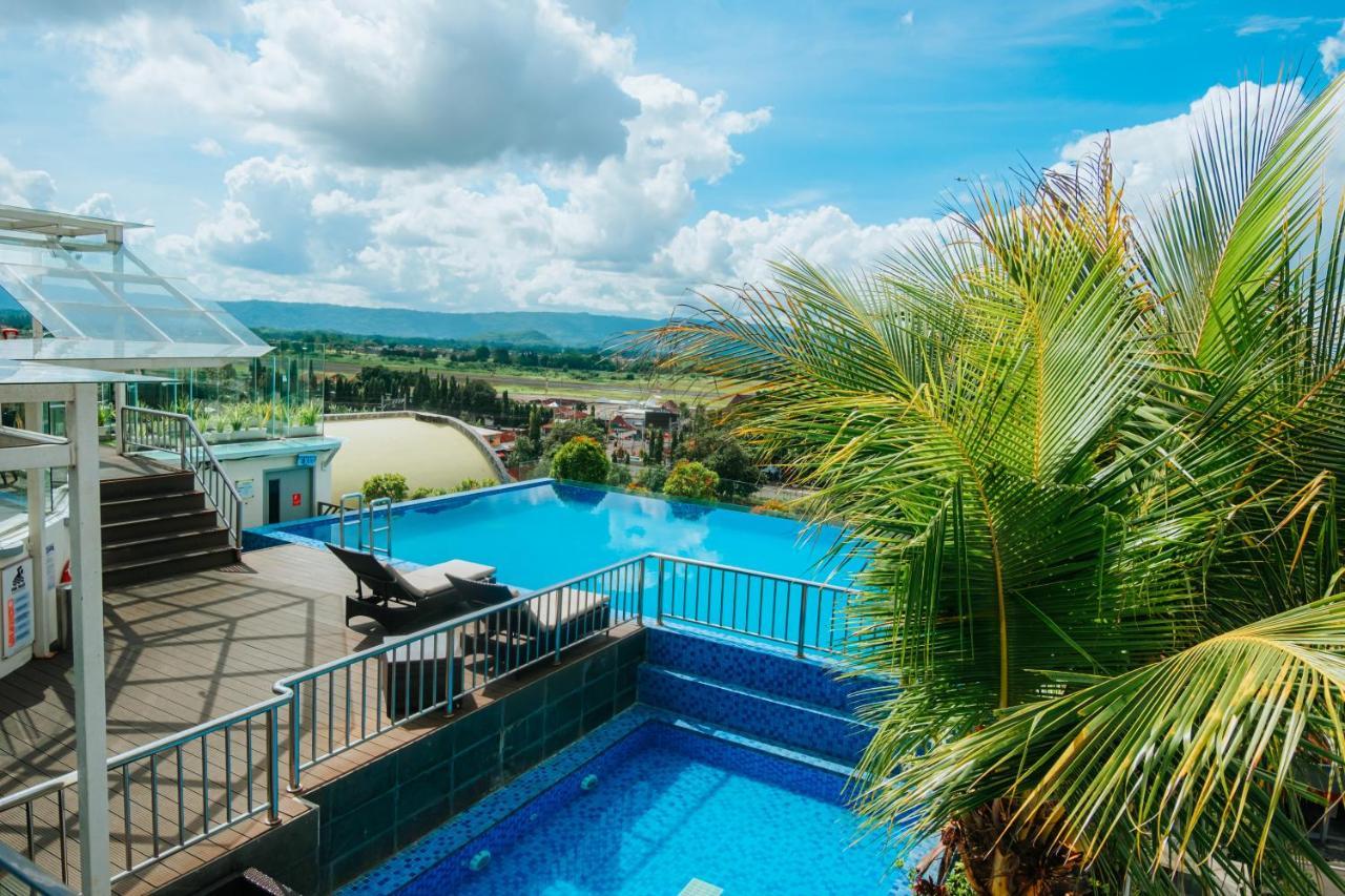 Hotel Platinum Adisucipto & Conference Center Kalasan